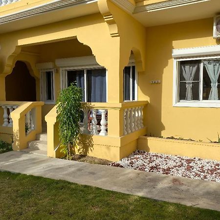 Lovely 2 Bedroom Apartment In Quiet Neighborhood! Philipsburg  Zewnętrze zdjęcie